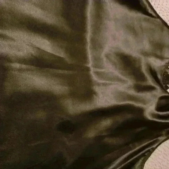 Vintage 90's black Cinema Etoile satin Camisole with lace. - Picture 7 of 7